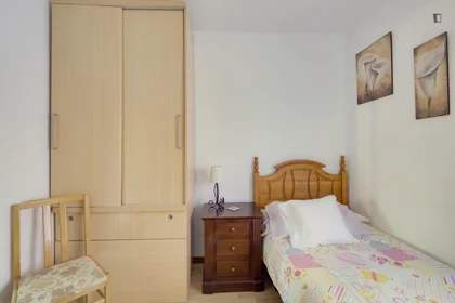 Habitación privada en Calle del General Yagüe, imagen 1 de 10