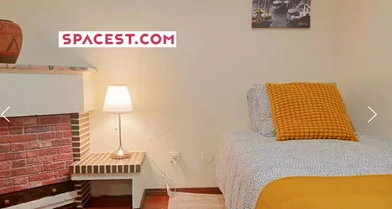 Habitación privada en R. Aires de Ornelas 86, 4350 Porto, Portogallo, imagen 1 de 19
