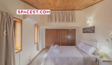 Habitación privada en R. Aires de Ornelas 86, 4350 Porto, Portogallo, imagen 1 de 10