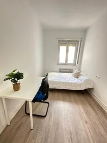 Chambre privée à Calle Concepción, Carretas, image 1 de 7