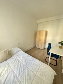 Chambre privée à Calle Concepción, Carretas, image 2 de 7