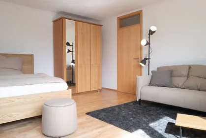 Habitación privada en Antwerpenstraße, Herzo Base, imagen 2 de 10