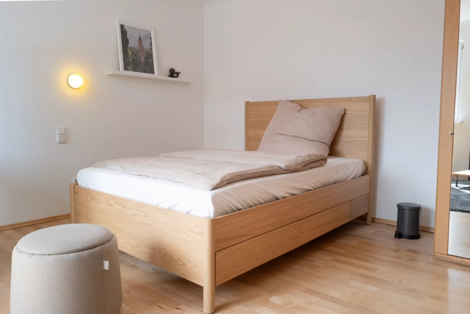 Quarto para alugar em apartamento de estudantes em , totalmente mobilado