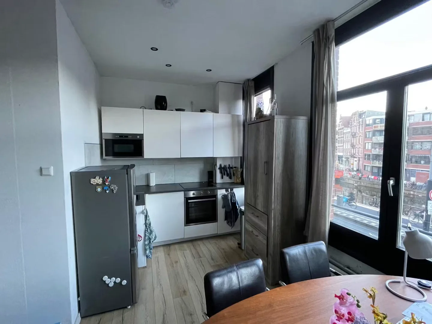 Chambre d'étudiant confortable et spacieuse dans 