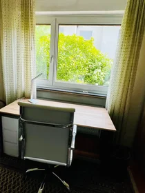 Privatzimmer in der Falkensteiner Straße, Niederhöchstadt, bild 3 von 10