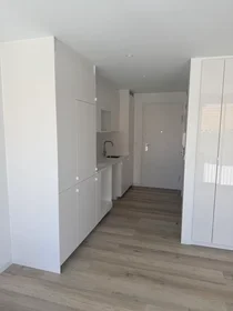Logement entier à Rua Abel Ribeiro, Aveiro, image 6 de 10
