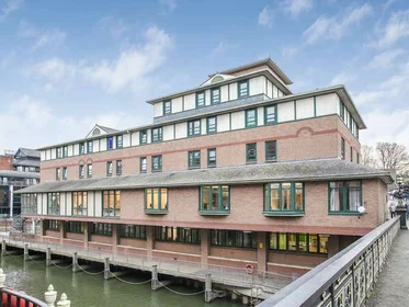 Habitación privada en residencia en The Bridge, Bridge St, Guildford GU1 4SB, United Kingdom, imagen 24 de 24