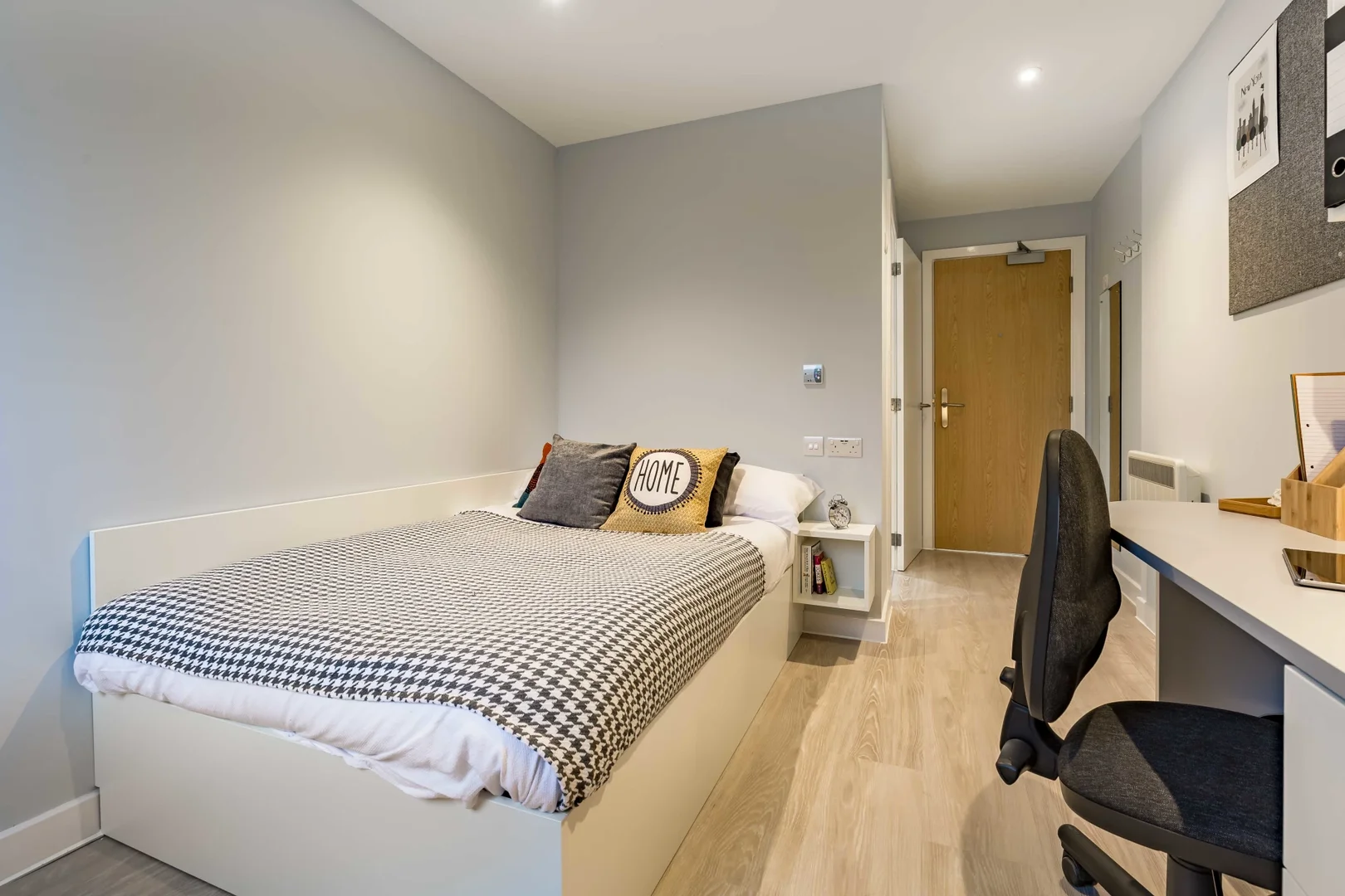 Comfortable and spacious student room in