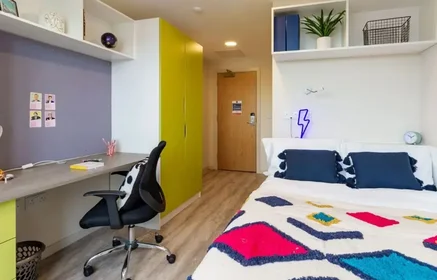 Privatzimmer in der Bampfylde St, Exeter EX1 2FQ, United Kingdom, bild 1 von 10