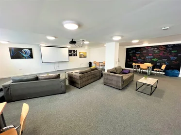 Estudio en residencia en 1 North St, Stoke-on-Trent ST4 7FA, United Kingdom, imagen 7 de 17
