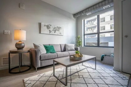 Estudio en residencia en 205 E Grand River Ave, East Lansing, MI 48823, United States, imagen 9 de 49
