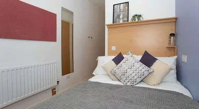 Privatzimmer in der 200 Cowgate, Edinburgh, EH1 1NQ, bild 1 von 10