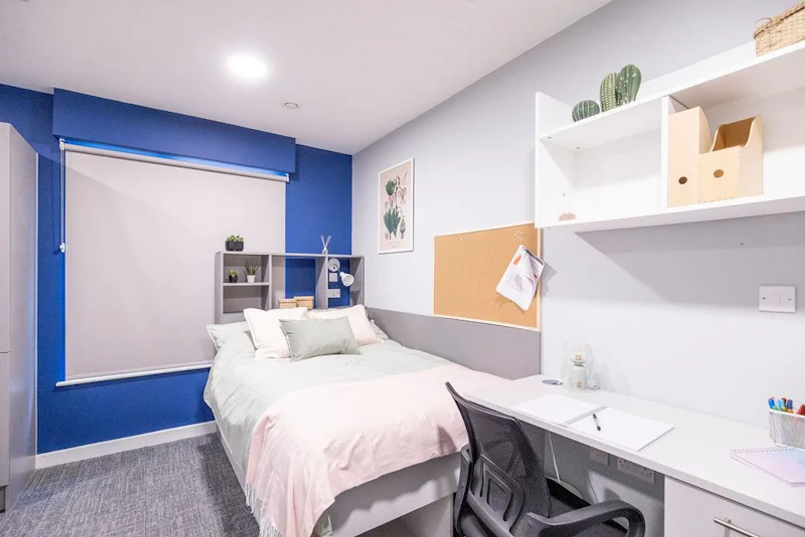 Apartamento estúdio totalmente equipado para estudantes em 