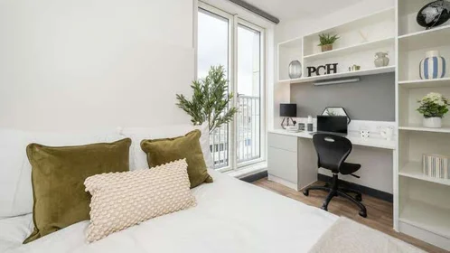 Studio en résidence à 6 Raleigh St, Plymouth PL1 1ET, United Kingdom, image 2 de 27
