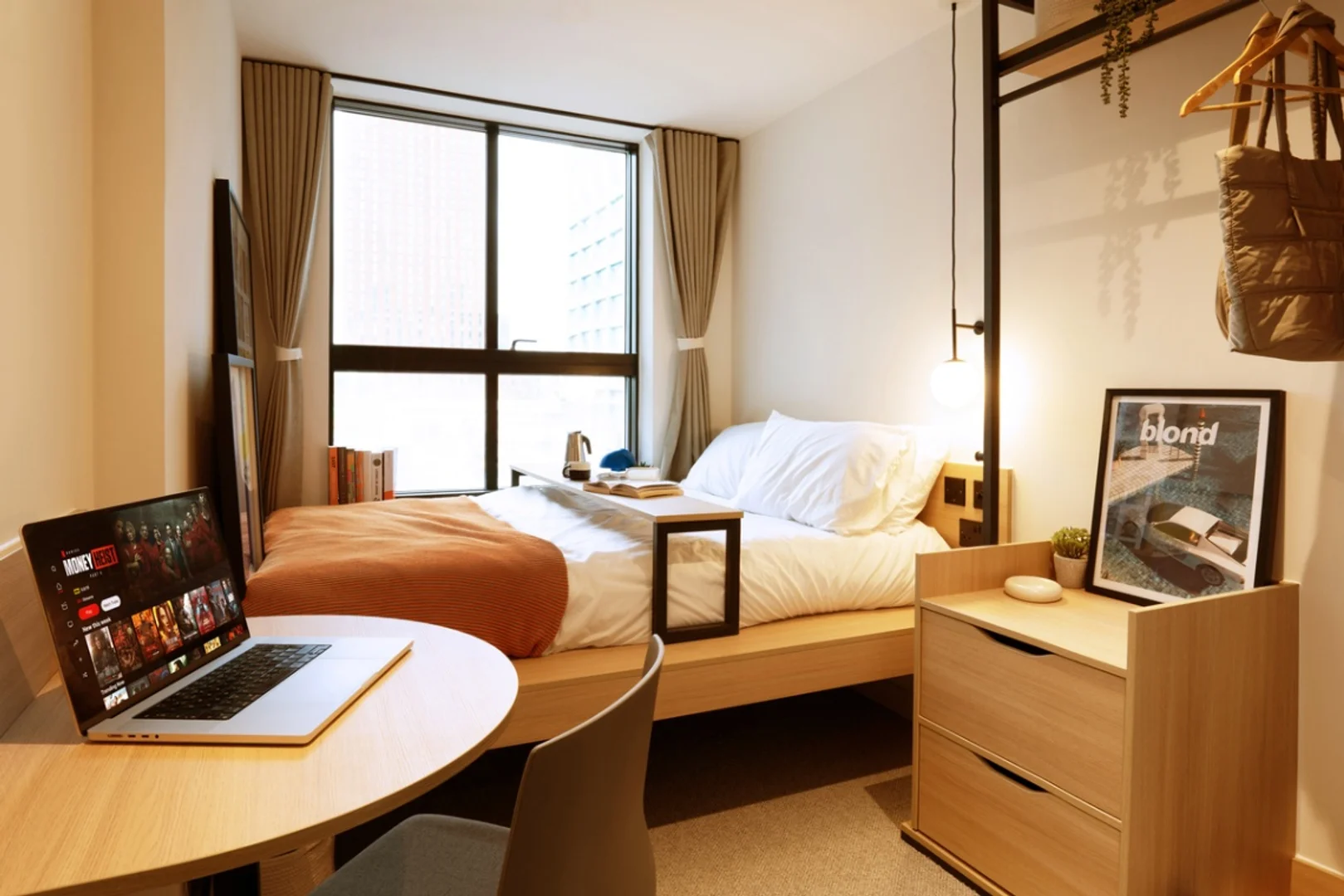 Chambre d'étudiant économique avec emplacement pratique dans 
