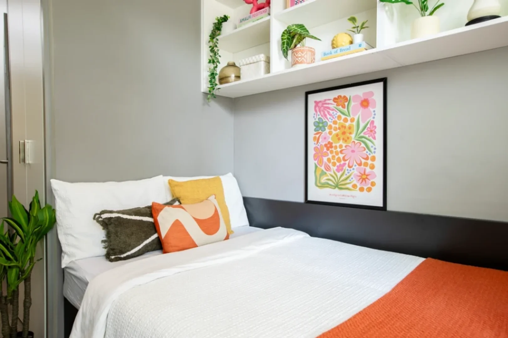 Habitación para estudiantes en  con modernas comodidades