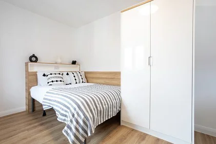 Habitación privada en 357a Great Western St, Manchester M14 4AH, United Kingdom    , imagen 1 de 10