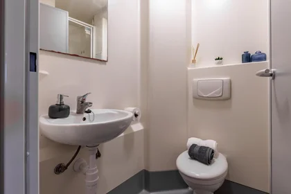 Chambre privée en résidence à 10 Crown Street, Reading, RG1 2SE, image 11 de 36
