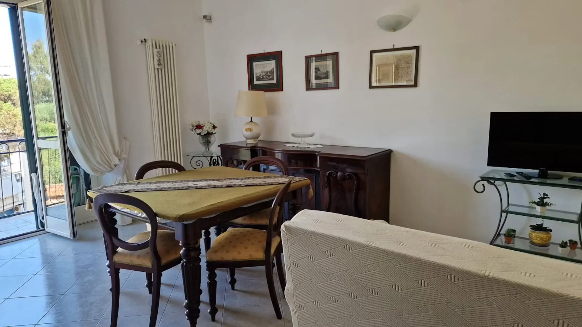 Via Carlo Cattaneo, Arenella