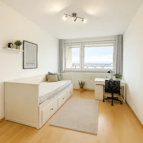 Chambre privée à Neuburger Straße, Lechhausen, image 1 de 9