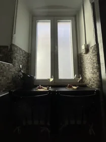 Entire apartment at Narodni trg 1, image 9 of 13