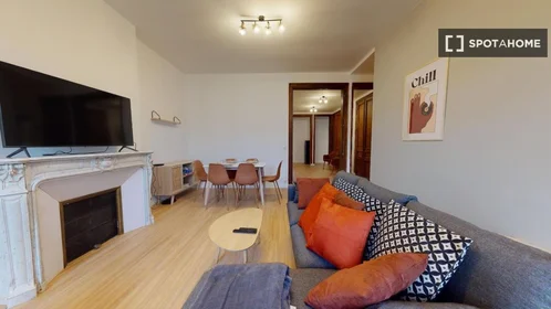 Chambre privée à Boulevard Athènes, image 4 de 19