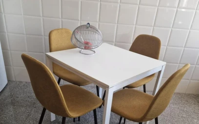Quarto privado em Av. Congresso Oposição Democrática, 3800 Aveiro, Portugal, imagem 18 de 21