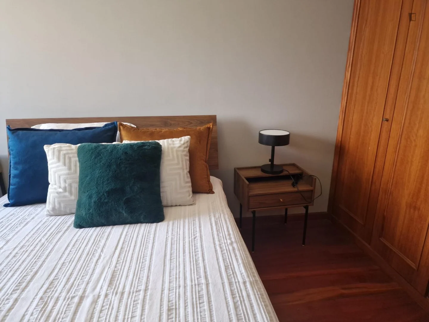 Quarto de estudante funcional perfeito para estudar em 