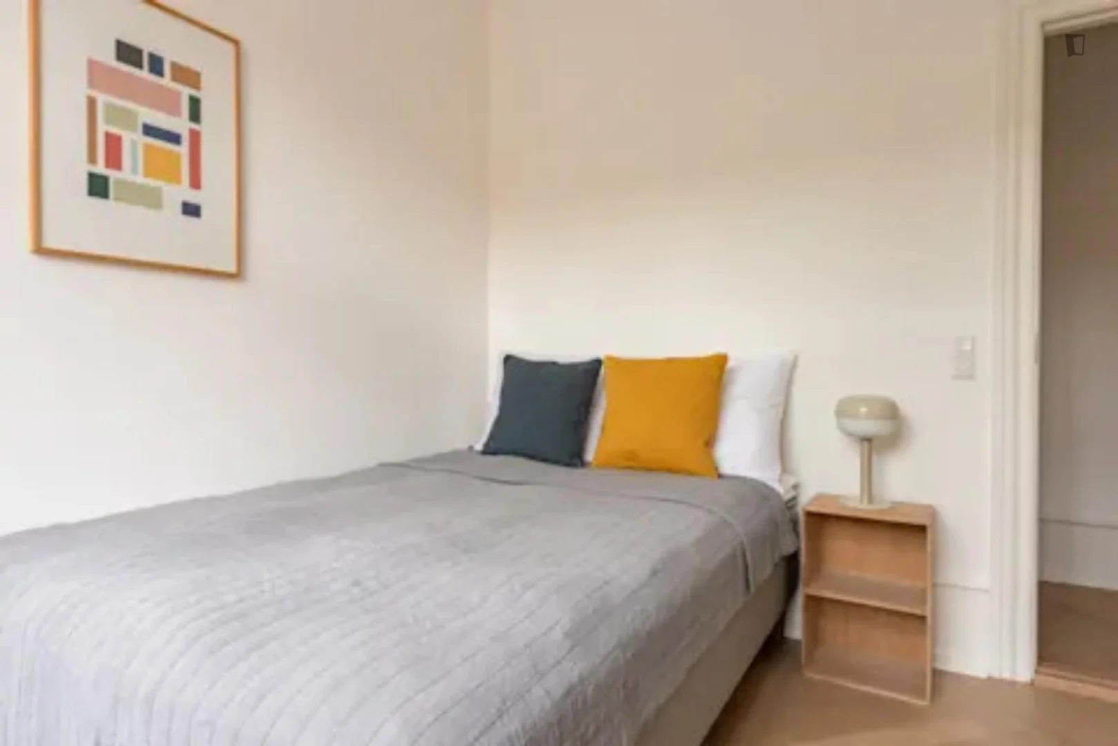 Habitación en apartamento estudiantil en alquiler en , completamente amueblado