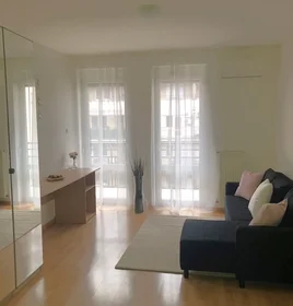 Alojamiento entero en Petneházy utca, XIII. kerület, imagen 1 de 10