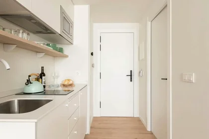Dairenin tamamı konumu Calle de Perdiguera, , 6 10 görüntüsü