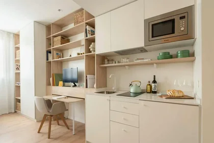 Dairenin tamamı konumu Calle de Perdiguera, , 8 10 görüntüsü