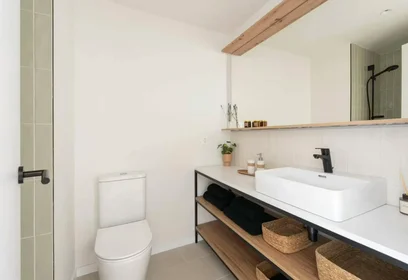 Dairenin tamamı konumu Calle de Perdiguera, , 10 10 görüntüsü