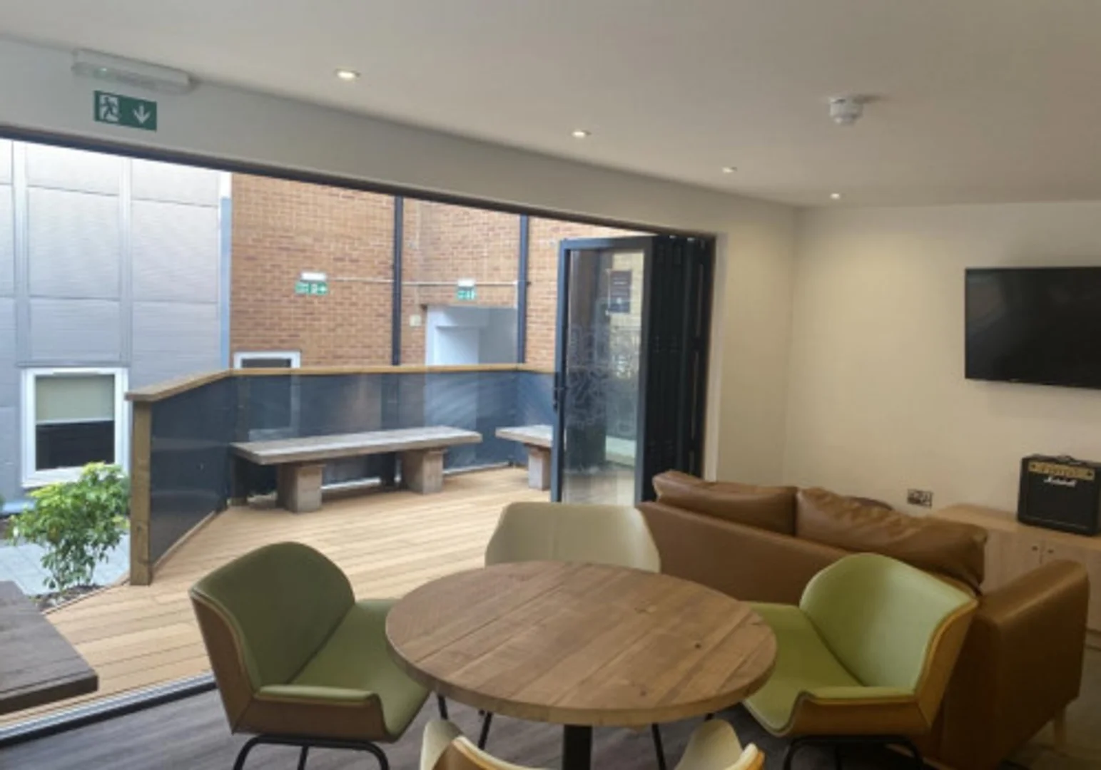 Budget-friendly student room close to campus in 