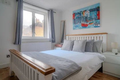 Apartamento inteiro em Edgware Road 444, imagem 2 de 14