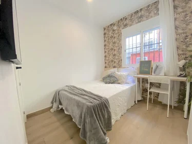 Stanza privata in Av. de Ramón y Cajal, 100, 41005 Sevilla, España, immagine 5 di 33