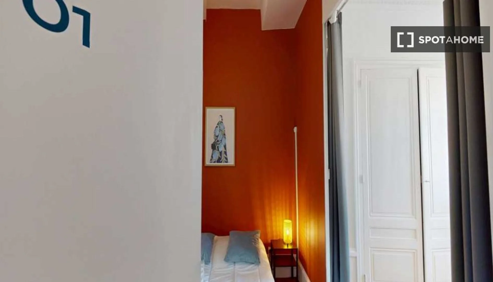 Studentenfreundliches Zimmer in mit modernen Annehmlichkeiten