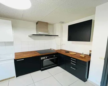 Private room at 2 Rue d'Austerlitz, 69004 Lyon, France, image 10 of 12