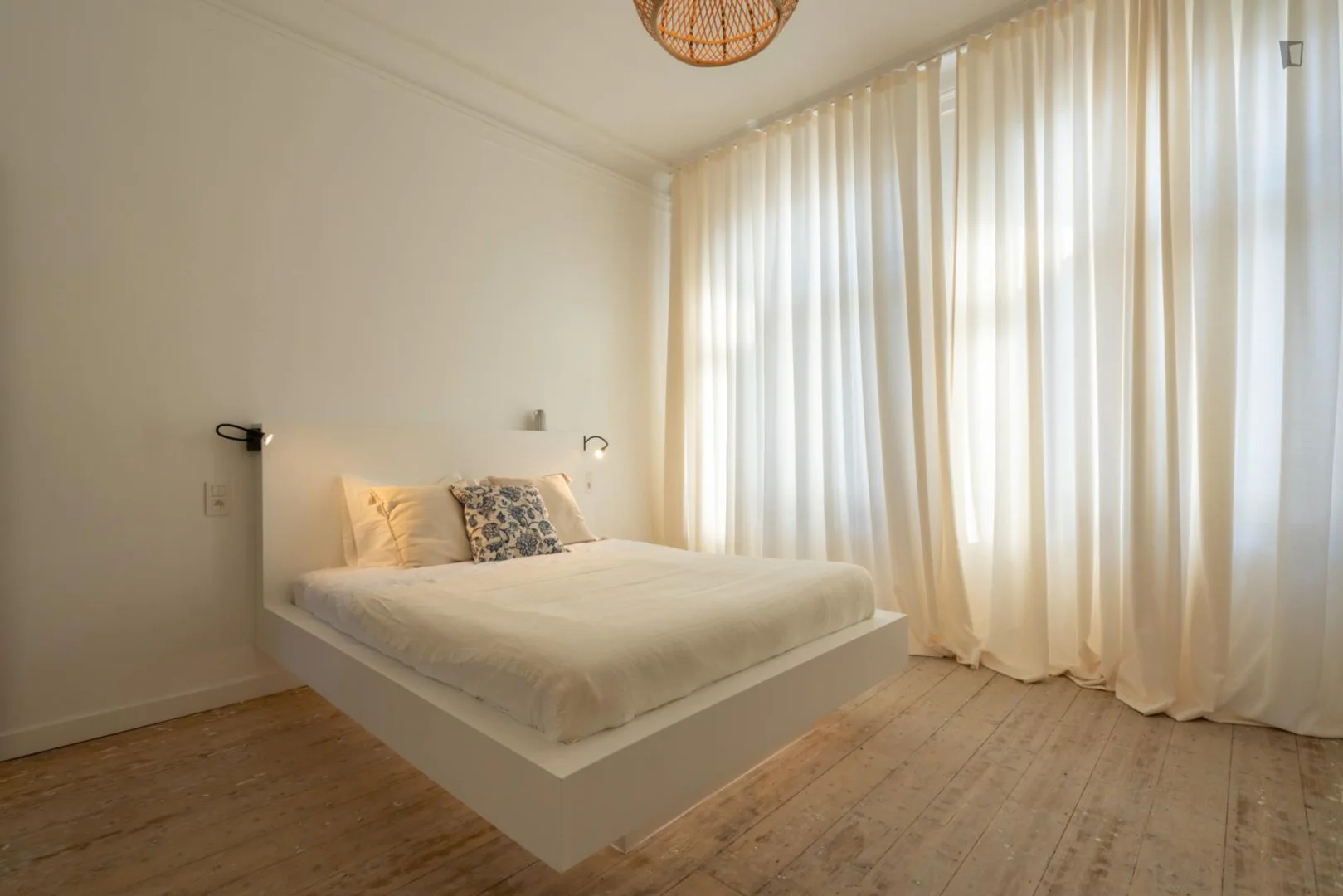 Habitación en apartamento estudiantil en alquiler en , completamente amueblado