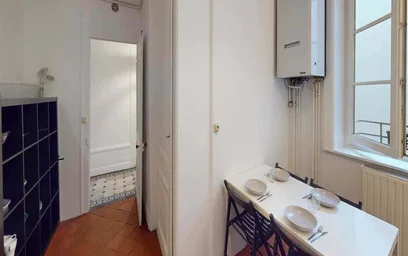 Habitación privada en 6 Quai Romain Rolland, 69005 Lyon, France, imagen 13 de 21