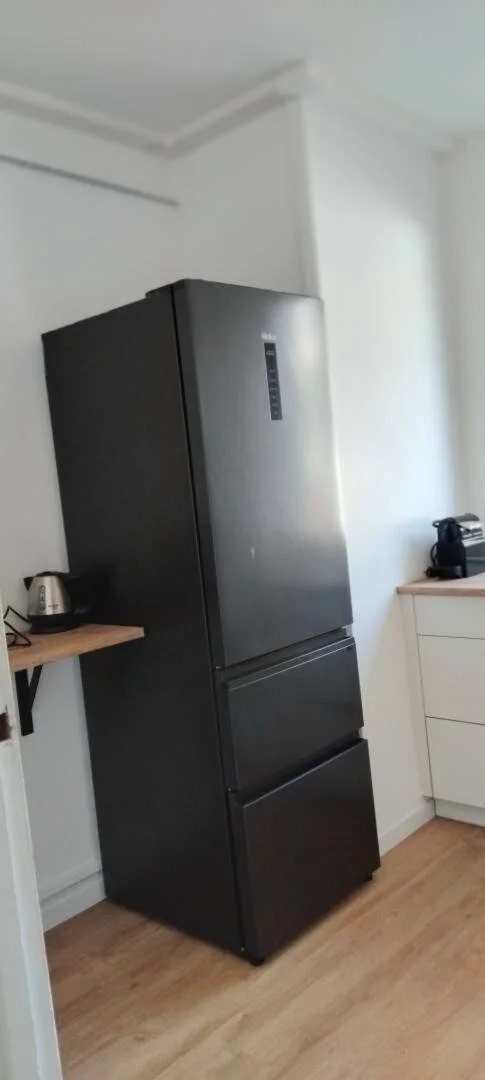 Funktionelles Studentenzimmer perfekt zum Studieren in 