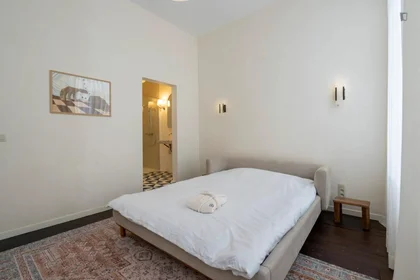 Private room at Walenstraat, image 1 of 10