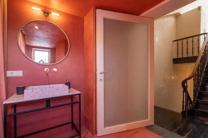 Habitación privada en Dodoensstraat, imagen 7 de 21