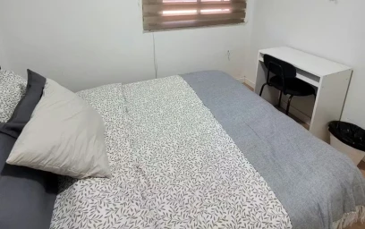 Habitación privada en Carrer de Santa Teresa de Jesús, imagen 7 de 10