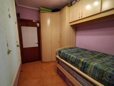 Appartamento intero in Txakolin Kalea, Deusto, immagine 9 di 10