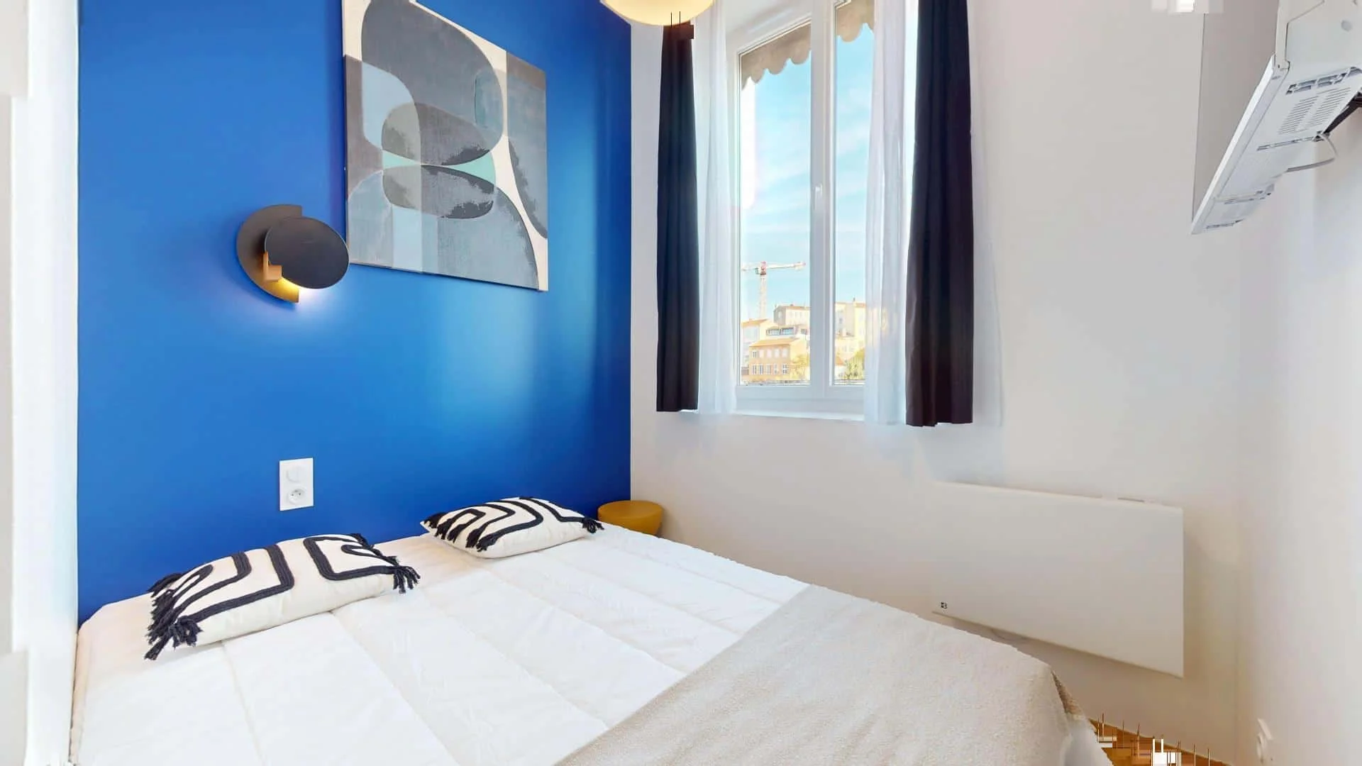 Habitación para estudiantes en  con área de estudio y facilidades compartidas