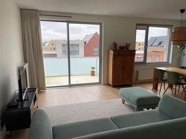 Entire apartment at Oldenburgerstraat, Voordorp, image 1 of 9