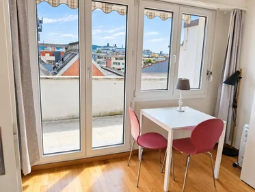 Apartamento inteiro em Riehenring, Matthäus, imagem 10 de 10