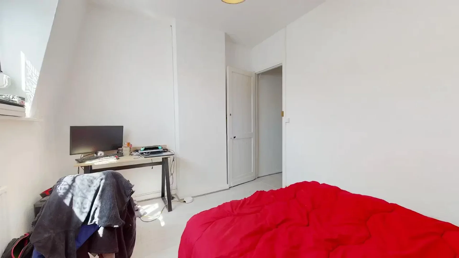  bölgesinde konforlu ve ferah öğrenci odası