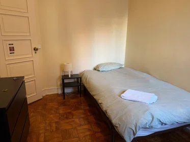 Stanza privata in Avenida de Roma, Lisbon, immagine 1 di 9